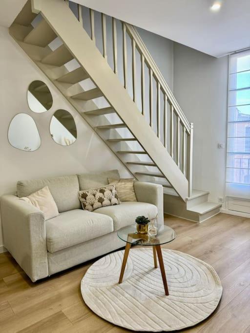Au Golden Duplex - Centre - Clim - Parking Apartment Нарбон Екстериор снимка